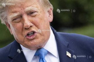 Trump susține că prețul la benzină crește din cauza atacurilor Ucrainei asupra Rusiei