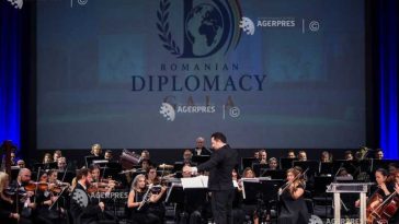 Gala Diplomației Române 2026: Diplomatul Emil Hurezeanu și violonistul  Răzvan Stoica – printre laureaţi (GALERIE FOTO)
