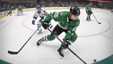 Hochei: NHL – Dallas Stars, la prima victorie a sezonului, 5-0 cu San Jose Sharks