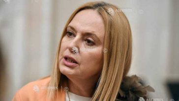 Senat/ Comisia de constituționalitate cere amânarea depunerii raportului privind anchetarea întâlnirii dintre Tănăsescu și Bolojan