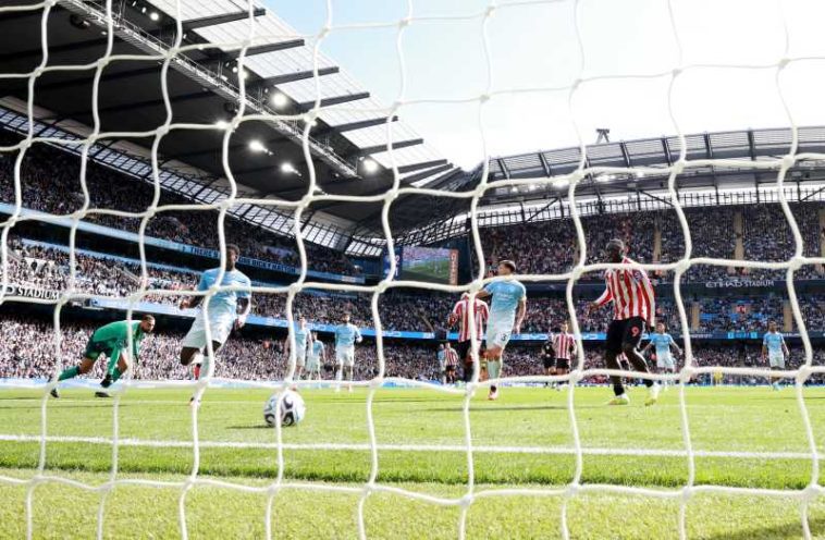Fotbal: Manchester City ar trebui să primească o pedeapsă pe trei până la cinci ani, consideră Jamie Carragher