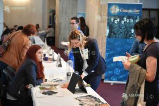 Peste 9.000 de locuri de muncă, disponibile la Bursa pentru absolvenți din București