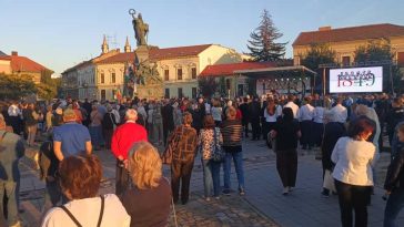 Arad: Sute de participanți la comemorările maghiare din Parcul Reconcilierii