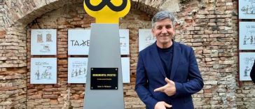 Brăila: Primul ‘Monument al Prostiei’ din lume, creat de Costel Pătrășcan; simbolul ales, semnul infinitului