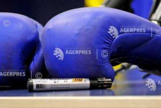 Box: Trei români s-au calificat în sferturi la Europenele Under-17
