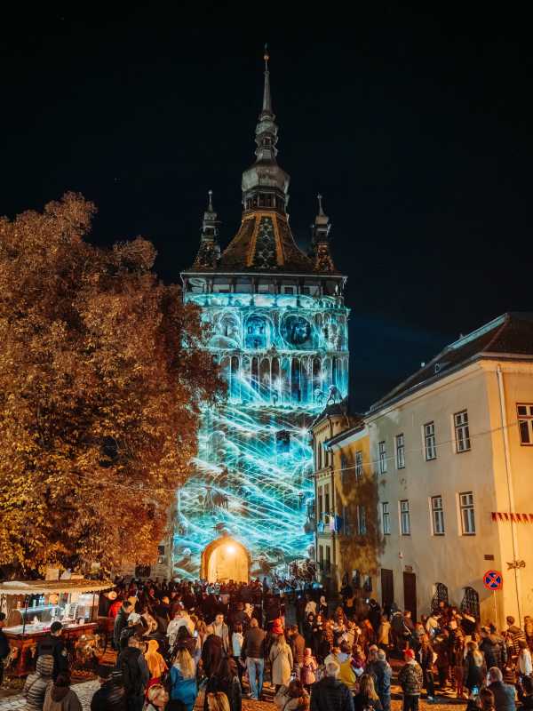 Mureș: Magie medievală și proiecții 3D la a doua ediție a Festivalului ‘Halloween în Cetate’ de la Sighișoara