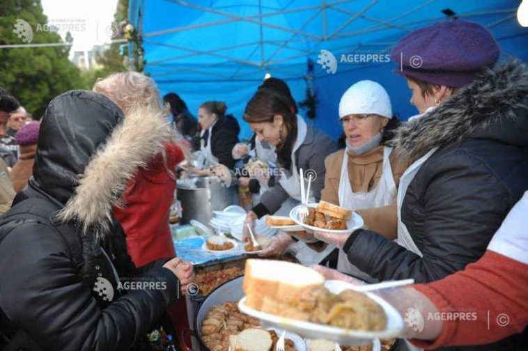 Industria HoReCa oferă gratuit hrană și băuturi de peste 3 milioane de lei pentru pelerinii Sfintei Parascheva