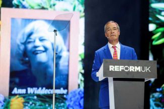 Britanicul inculpat pentru uciderea ex-deputatei Widdecombe, acuzat în instanță de tentativă de pătrundere în locuința lui Farage
