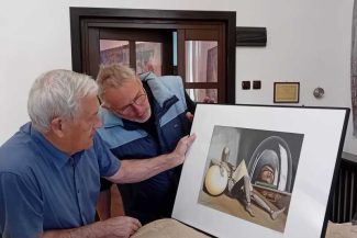 AnulBrâncuși/Covasna: Vizitatorii expoziției ‘Brâncuși și marii artiști ai epocii sale’ pot câștiga o litografie Salvador Dali