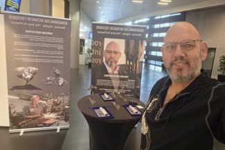 Trei ani de la atacurile Hamas asupra Israelului – Yaron Bob, artistul care transformă rachetele în trandafiri