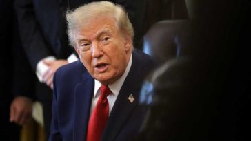 Trump nu crede că incidentul de la centrul de cercetare din Rusia are legătură cu o armă biologică