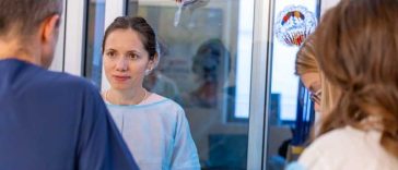 Mirabela Grădinaru – vizită la Secția de Terapie Intensivă nou-născuți de la ‘Marie Curie’; a mulțumit medicilor pentru dedicare