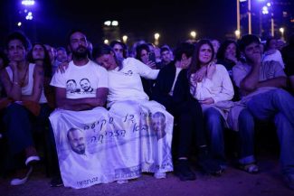 Israel: Aproximativ 50.000 de oameni au participat la Tel Aviv la ceremonia de comemorare a atacurilor din 7 octombrie 2023