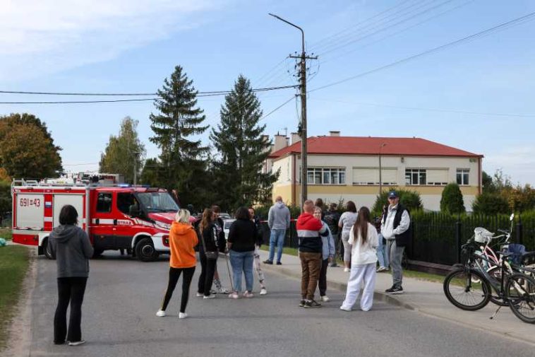 UPDATE/Un nou atac cu cuțitul la o școală din Polonia, soldat cu un mort și doi răniți