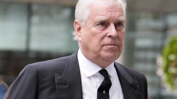 Regatul Unit: Poliția recunoaște că perchezițiile în legătură cu arestarea fostului prinț Andrew au fost ilegale