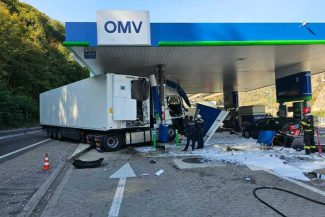 IPJ Vâlcea: Șoferul turc implicat în accidentul produs într-o benzinărie din Călimănești a fost reținut
