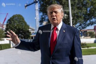 Oricine refuză folosirea termenului de ‘Super Inteligență’ în loc de ‘Inteligență Artificială’ este un ‘dușman’, afirmă Trump