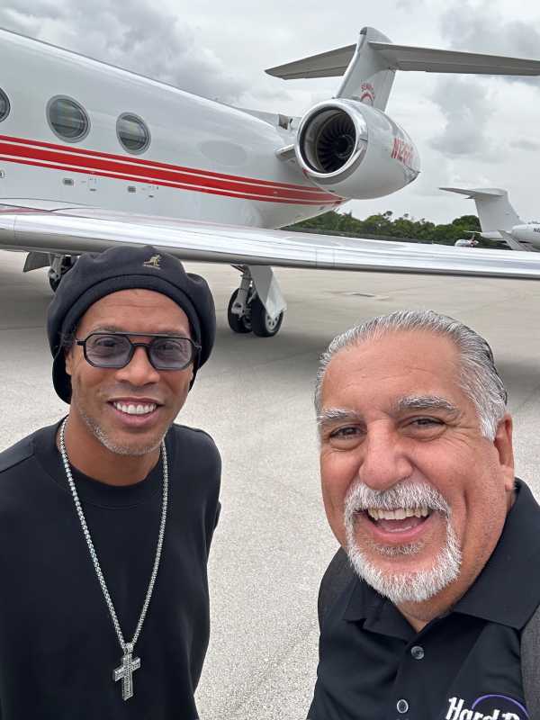 Teqball: Ronaldinho și ”El Presidente” Fernando Fiore, proiect de gală în România pentru anul 2027 (GALERIE FOTO)