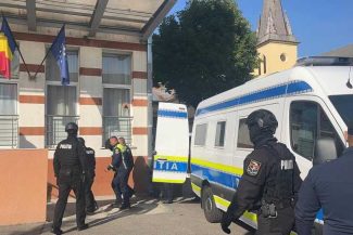 Vâlcea: Suspectul în cazul crimei fetei din valiză, audiat la Parchet; nu a făcut nicio declarație în fața anchetatorilor