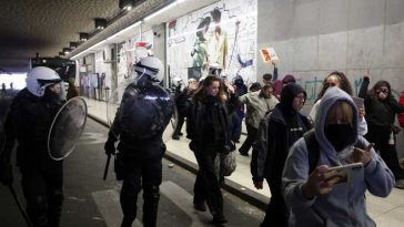 Ciocniri între manifestanți și forțele de ordine la un protest de amploare la Bruxelles împotriva măsurilor de austeritate