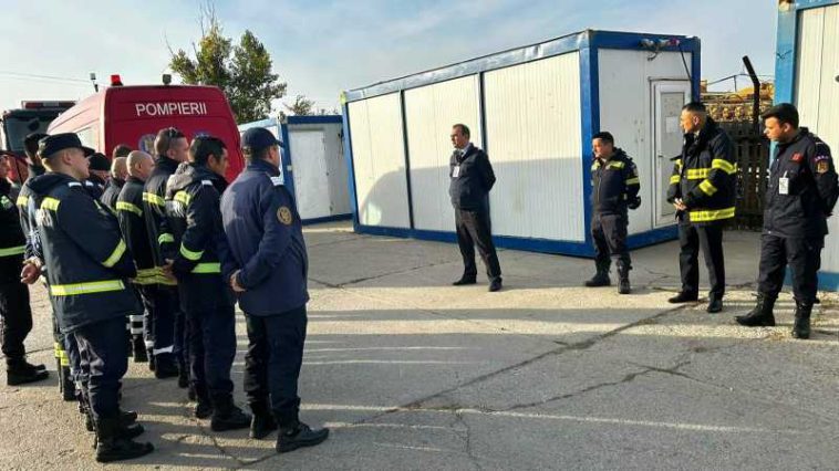 Teleorman: Pompieri români și bulgari, la antrenament în Videle pentru perfecționarea tehnicilor de intervenție la incendii (GALERIE FOTO)