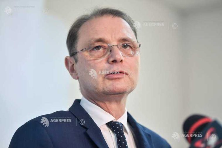Premierul desemnat continuă consultările pentru formarea viitorului Guvern
