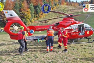 Prahova: Adolescent grav rănit pe un traseu de mountain-bike; a fost preluat de elicopter
