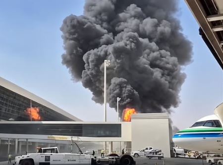 VIDEO Arabia Saudită: Un nou atac asupra aeroportului din Riad (coaliție)
