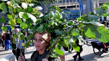 Zeci de mii de oameni au manifestat la Bruxelles pentru a cere măsuri mai ferme împotriva schimbărilor climatice (FOTO/VIDEO)