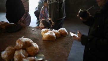 Indicele global al sărăciei a crescut pentru prima dată de la crearea sa în 2010 (PNUD)