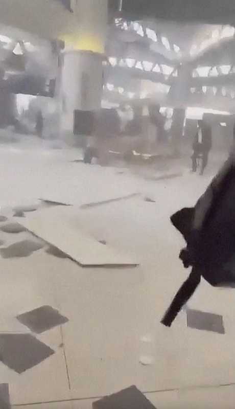 Turcia, Pakistanul, Egiptul și Arabia Saudită condamnă atacurile Houthi asupra aeroportului din Riad