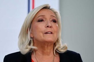Franța: Le Pen și Melenchon se îndreaptă spre turul decisiv al prezidențialelor, pe fondul adâncirii diviziunilor politice (sondaj)