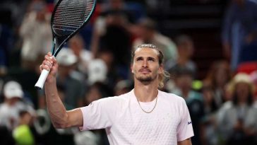 Tenis: Alexander Zverev va deveni numărul unu mondial în urma înfrângerii suferite de Carlos Alcaraz la Shanghai