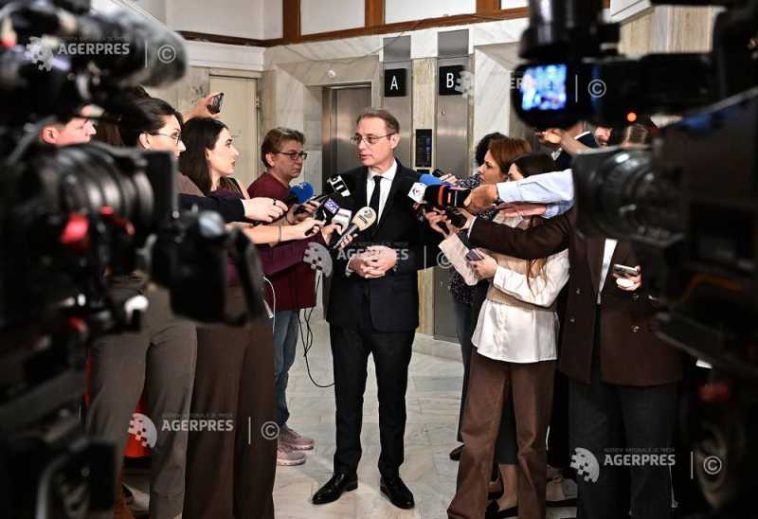 Niculescu, după întâlnirea cu grupul PACE: Discuția – foarte deschisă; Peia: Voturi pentru un Guvern politic