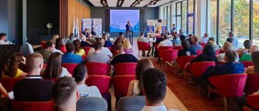 Bihor: Studenți și cercetători din România și Serbia au participat la Oradea la un workshop privind eficiența energetică