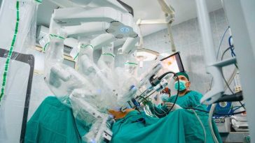 Cluj: Institutul Oncologic a ajuns la 100 de operații robotice