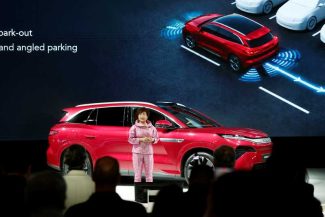 BYD vrea să ajungă la peste 40.000 de angajați în Europa