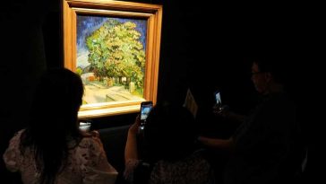 Hong Kong/Sute de persoane stau la coadă pentru un tablou de Van Gogh ce nu a mai fost expus de 60 de ani
