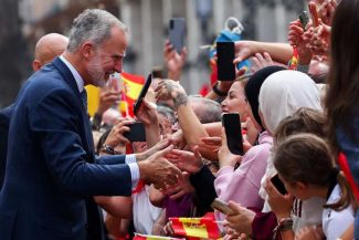 Regele Felipe al VI-lea, întâmpinat cu entuziasm la Ceuta, într-o vizită sensibilă diplomatic