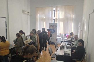 Buzău: Angajatorii cer tineri cu studii tehnice; se pune problema corelării programelor școlare cu cerințele angajatorilor