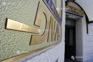 DNA: Șeful Serviciului Regim Permise Ilfov – reținut pentru constituirea de grup infracțional și luare de mită