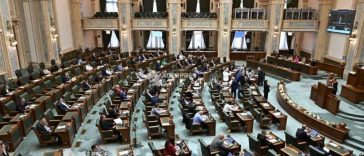 Senat: Consumatorii prejudiciați de utilizarea ROBOR – despăgubiți; băncile – să recalculeze creditele în funcție de IRCC (proiect adoptat)