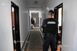Percheziții la o firmă din Constanța care prestează servicii de asistență portuară pentru nave militare NATO