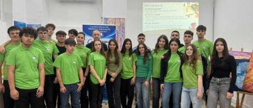 VIDEO REPORTAJ/Olt: Lumea roboților, descoperită de copii cu ajutorul liceenilor, la Biblioteca Județeană