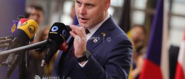 Premierul Letoniei recomandă europenilor să consume cu o bere mai puțin pe an pentru a ajuta Ucraina
