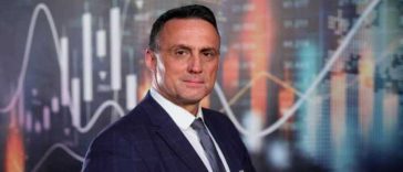 Președintele ISF propune un nou concept pentru evaluarea autonomiei în deciziile financiare