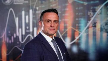 Președintele ISF propune un nou concept pentru evaluarea autonomiei în deciziile financiare