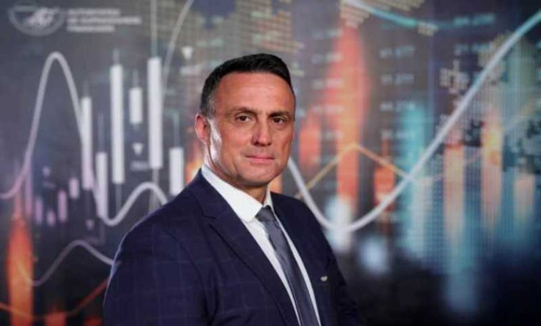 Președintele ISF propune un nou concept pentru evaluarea autonomiei în deciziile financiare