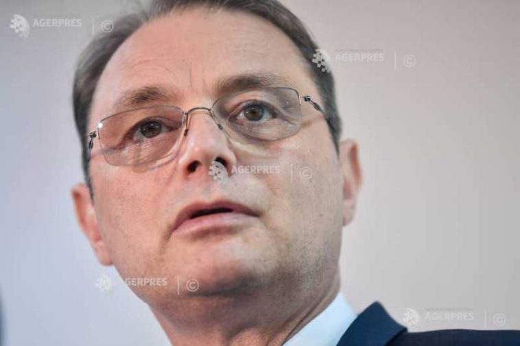 Niculescu: Suntem în proces de depunere la Parlament, joi seara, a listei de miniștri și a programului de guvernare