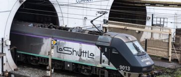 UPDATE Tunel sub Canalul Mânecii: Un microbuz lovește un tren, cel puțin 19 răniți